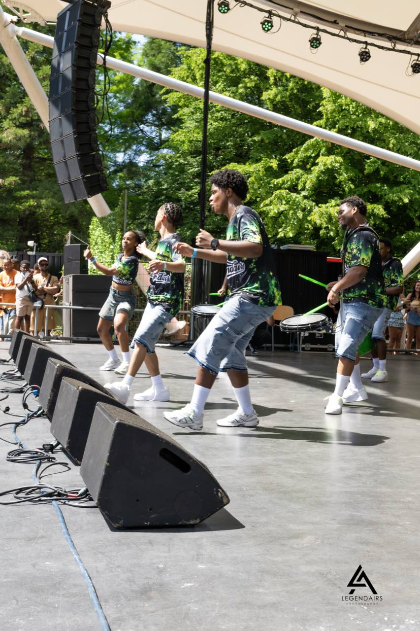 Legendaris performing for a crowd indoors